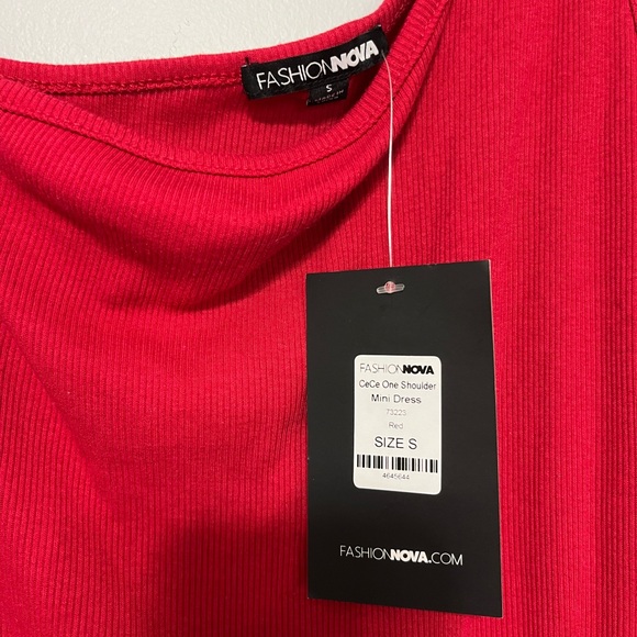 Fashion nova dress lot of two dress size small and large - Picture 3 of 7